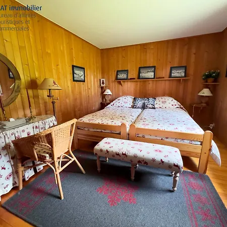 Appartement Nava 96 *